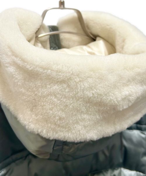 PRADA（プラダ）PRADA (プラダ) Fur hood down jacket ファーフード ダウンジャケット セージグリーン サイズ:38の古着・服飾アイテム