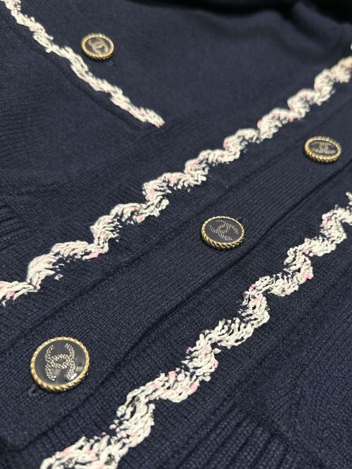 CHANEL（シャネル）CHANEL (シャネル) ココボタンツイードトリムカーディガン ネイビー サイズ:40の古着・服飾アイテム