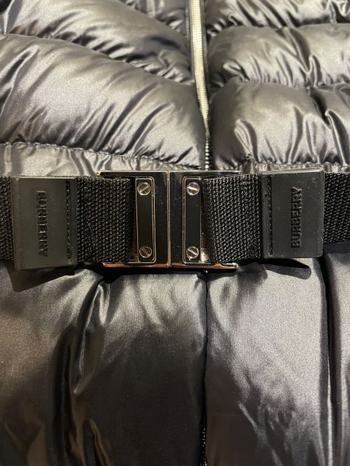 BURBERRY LONDON（バーバリーロンドン）BURBERRY LONDON (バーバリーロンドン) ダウンジャケット ブラック サイズ:Mの古着・服飾アイテム