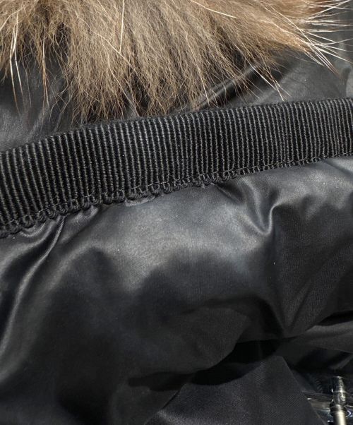 MONCLER（モンクレール）MONCLER (モンクレール) HERMIFUR/ダウンコート ブラックの古着・服飾アイテム