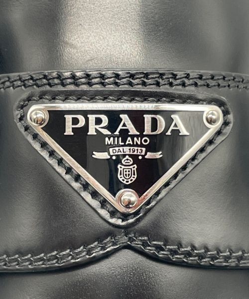 PRADA（プラダ）PRADA (プラダ) モノリスブラッシュド レザーローファー ブラック サイズ:37.5の古着・服飾アイテム