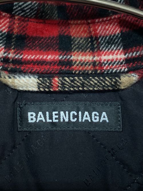 BALENCIAGA（バレンシアガ）BALENCIAGA (バレンシアガ) オーバーサイズチェックキルティングブルゾン レッド×ブラック サイズ:38の古着・服飾アイテム