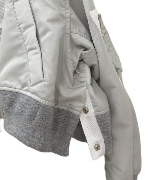 sacai（サカイ）sacai (サカイ) ナイロンツイルショートブルゾン ライトグレー サイズ:3の古着・服飾アイテム