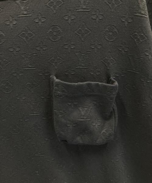 LOUIS VUITTON（ルイ ヴィトン）LOUIS VUITTON (ルイ ヴィトン) シグネチャー3Dポケットモノグラム半袖Tシャツ ネイビー サイズ:４L　の古着・服飾アイテム