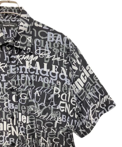 BALENCIAGA（バレンシアガ）BALENCIAGA (バレンシアガ) オーバーサイズロゴ総柄半袖シャツ ブラック サイズ:38の古着・服飾アイテム