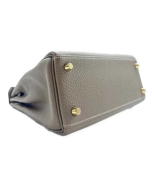 HERMES（エルメス）HERMES (エルメス) ケリー 25/内縫い/ゴールド金具/トゴ/エトゥープ/U刻印：2022年製 エトゥープ サイズ:25の古着・服飾アイテム