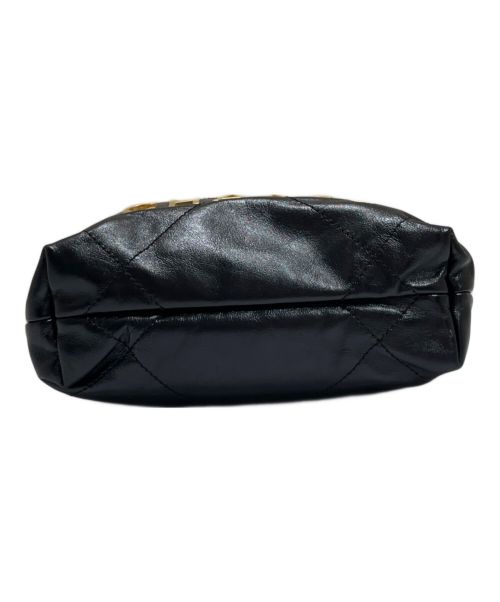 CHANEL（シャネル）CHANEL (シャネル) シャネル22 ミニ ブラック×ゴールド金具の古着・服飾アイテム