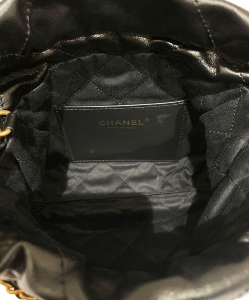 CHANEL（シャネル）CHANEL (シャネル) シャネル22 ミニ ブラック×ゴールド金具の古着・服飾アイテム