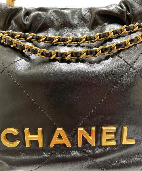 CHANEL（シャネル）CHANEL (シャネル) シャネル22 ミニ ブラック×ゴールド金具の古着・服飾アイテム