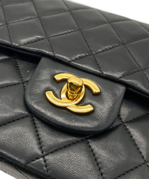 CHANEL（シャネル）CHANEL (シャネル) Wフラップチェーンショルダーバッグ ブラックの古着・服飾アイテム
