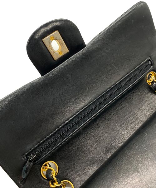 CHANEL（シャネル）CHANEL (シャネル) Wフラップチェーンショルダーバッグ ブラックの古着・服飾アイテム