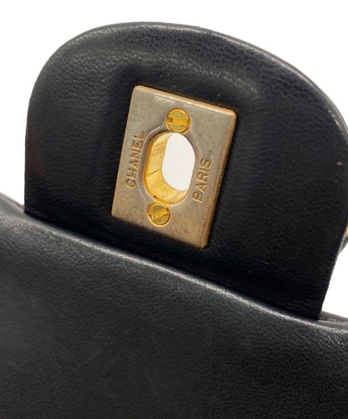 CHANEL（シャネル）CHANEL (シャネル) Wフラップチェーンショルダーバッグ ブラックの古着・服飾アイテム