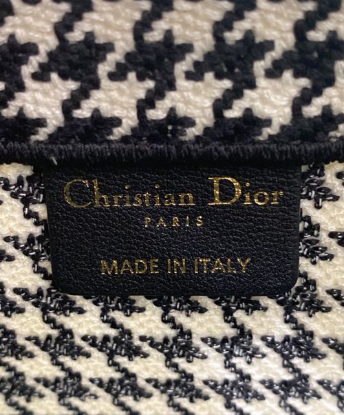 Christian Dior（クリスチャン ディオール）Christian Dior (クリスチャン ディオール) ブックトート ミディアム ホワイト×ブラック サイズ:ミディアムの古着・服飾アイテム