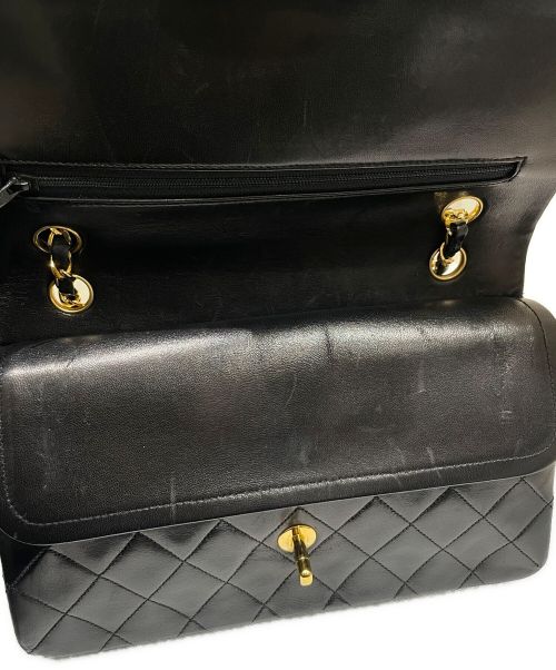 CHANEL（シャネル）CHANEL (シャネル) マトラッセ25 ブラック×ゴールド サイズ:25の古着・服飾アイテム
