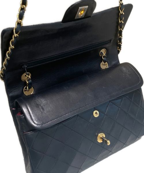 CHANEL（シャネル）CHANEL (シャネル) マトラッセ25 ブラック×ゴールド サイズ:25の古着・服飾アイテム