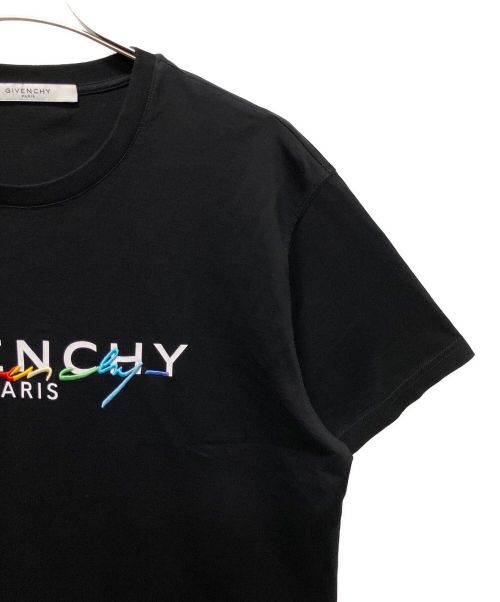 GIVENCHY（ジバンシィ）GIVENCHY (ジバンシィ) レインボーシグネチャーロゴ Tシャツ ブラック サイズ:Mの古着・服飾アイテム
