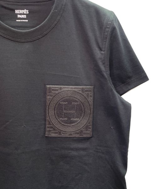 HERMES（エルメス）HERMES (エルメス) H アッシュ ロゴ刺繍 ポケット Tシャツ ブラック サイズ:40の古着・服飾アイテム