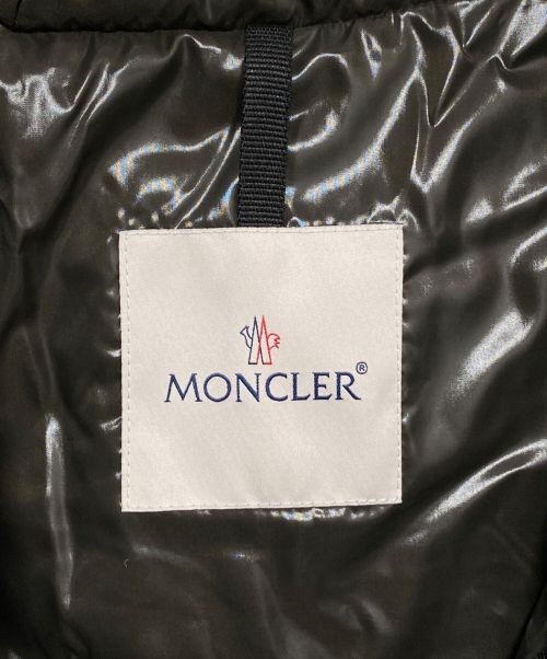 MONCLER（モンクレール）MONCLER (モンクレール) MONTCLA/ダウンジャケット オリーブの古着・服飾アイテム