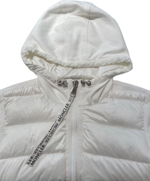MONCLER（モンクレール）MONCLER (モンクレール) ダウン切替ジップパーカー ホワイトの古着・服飾アイテム