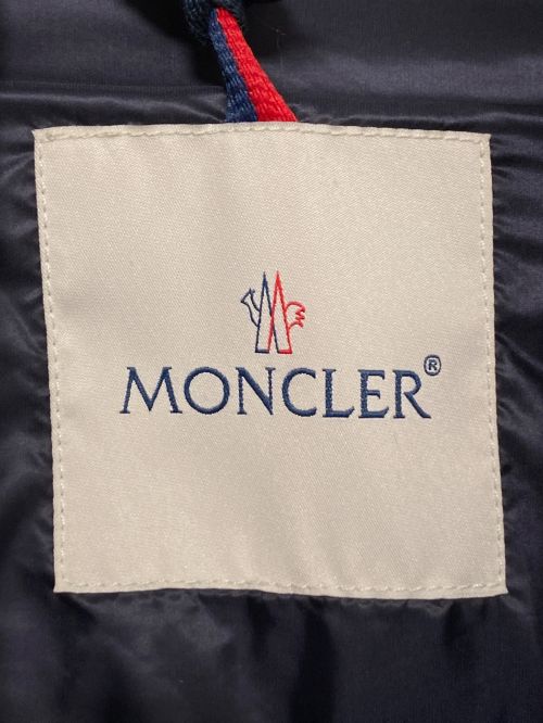 MONCLER（モンクレール）MONCLER (モンクレール) BRADFORD/ダウンジャケット グリーン×ネイビー サイズ:2の古着・服飾アイテム