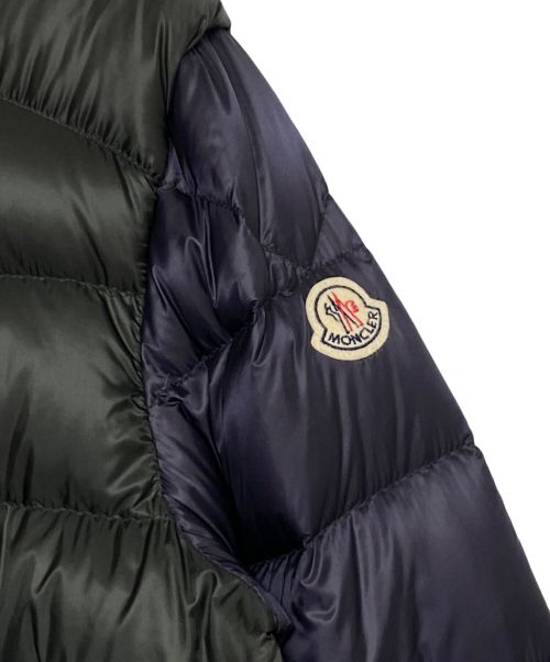 MONCLER（モンクレール）MONCLER (モンクレール) BRADFORD/ダウンジャケット グリーン×ネイビー サイズ:2の古着・服飾アイテム