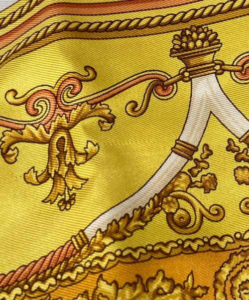 GUCCI（グッチ）GUCCI (グッチ) スカーフ イエローの古着・服飾アイテム
