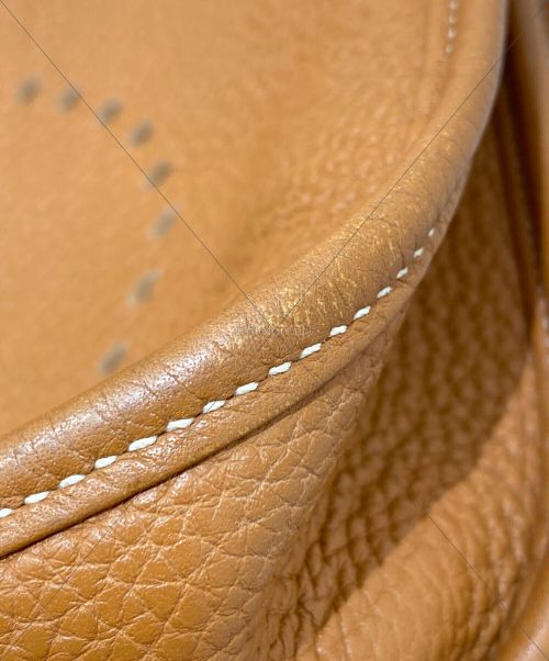 HERMES（エルメス）HERMES (エルメス) エブリン3 PM ゴールド サイズ:PMの古着・服飾アイテム