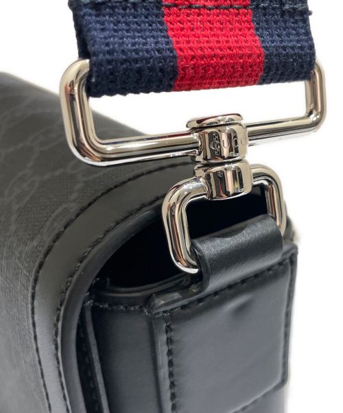 GUCCI（グッチ）GUCCI (グッチ) GGクロスボディバッグ ブラックの古着・服飾アイテム