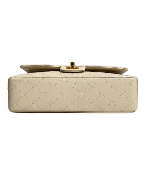 CHANEL（シャネル）CHANEL (シャネル) マトラッセ25 /Wフラップチェーンショルダーバッグ ベージュ サイズ:25の古着・服飾アイテム