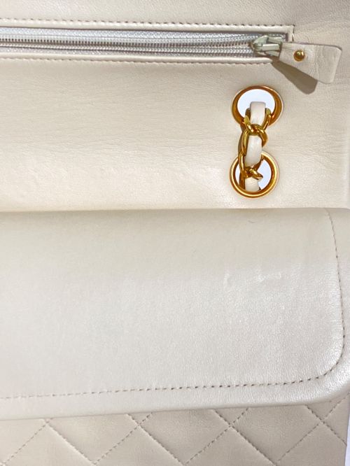 CHANEL（シャネル）CHANEL (シャネル) マトラッセ25 /Wフラップチェーンショルダーバッグ ベージュ サイズ:25の古着・服飾アイテム