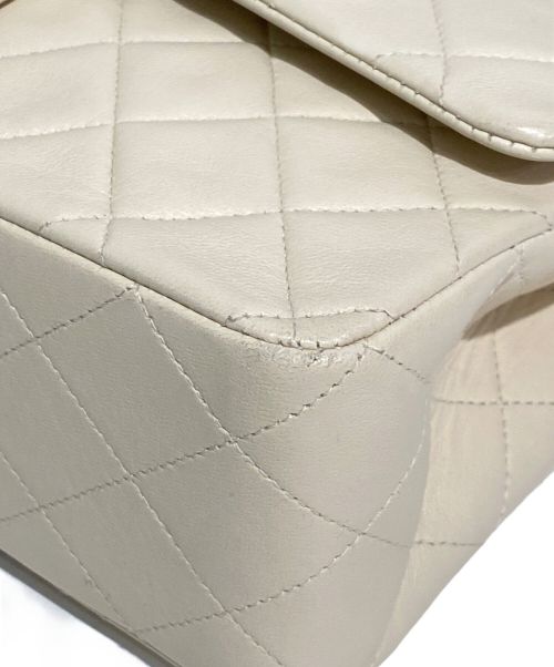 CHANEL（シャネル）CHANEL (シャネル) マトラッセ25 /Wフラップチェーンショルダーバッグ ベージュ サイズ:25の古着・服飾アイテム