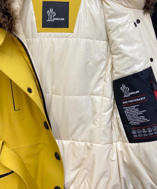 MONCLER GRENOBLE（モンクレール グルノーブル）MONCLER GRENOBLE (モンクレール グルノーブル) FUSINE/ダウンジャケット イエロー サイズ:2の古着・服飾アイテム