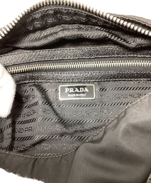 PRADA（プラダ）PRADA (プラダ) Nylon shoulder bag（ナイロンショルダーバッグ） ブラック サイズ:-の古着・服飾アイテム