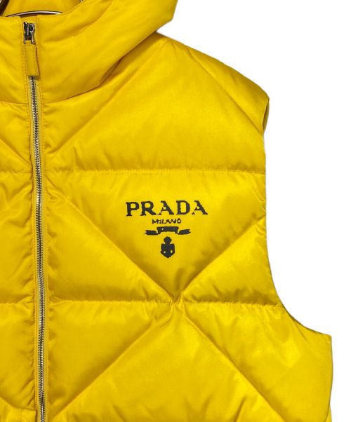 PRADA（プラダ）PRADA (プラダ) リナイロンダウンベスト イエロー サイズ:XLの古着・服飾アイテム