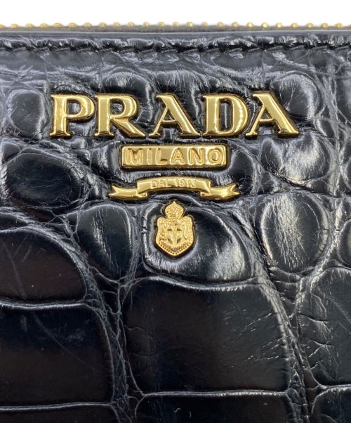 PRADA（プラダ）PRADA (プラダ) ラウンドファスナー財布 ブラック サイズ:-の古着・服飾アイテム