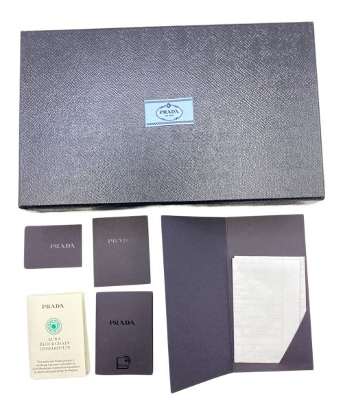 PRADA（プラダ）PRADA (プラダ) ラウンドファスナー財布 ブラック サイズ:-の古着・服飾アイテム