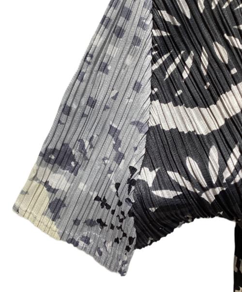 PLEATS PLEASE（プリーツプリーズ）PLEATS PLEASE (プリーツプリーズ) プリーツカットソー ブラック サイズ:3の古着・服飾アイテム