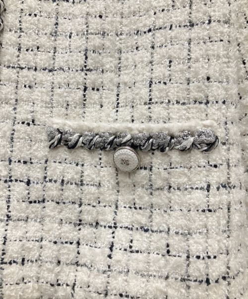 CHANEL（シャネル）CHANEL (シャネル) ツイードジップアップジャケット ホワイト サイズ:38の古着・服飾アイテム
