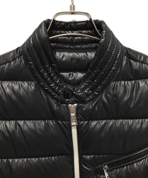 MONCLER（モンクレール）MONCLER (モンクレール) BERRIAT/ダウンジャケット ブラック サイズ:2の古着・服飾アイテム