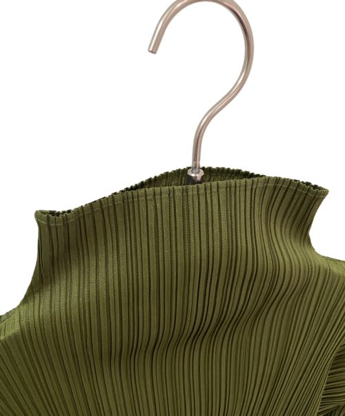 PLEATS PLEASE（プリーツプリーズ）PLEATS PLEASE (プリーツプリーズ) ハイネックプリーツカットソー オリーブ サイズ:FREEの古着・服飾アイテム