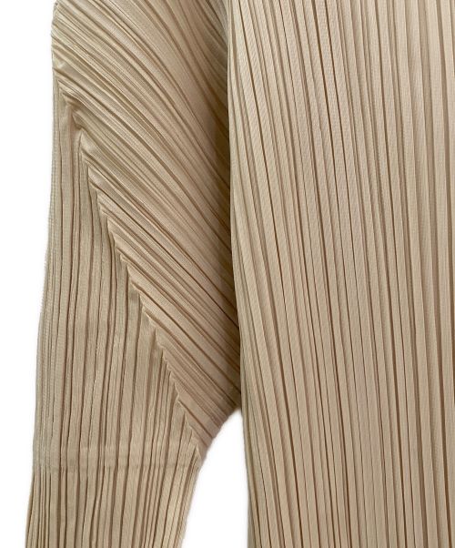 PLEATS PLEASE（プリーツプリーズ）PLEATS PLEASE (プリーツプリーズ) ハイネックプリーツカットソー ベージュ サイズ:4の古着・服飾アイテム