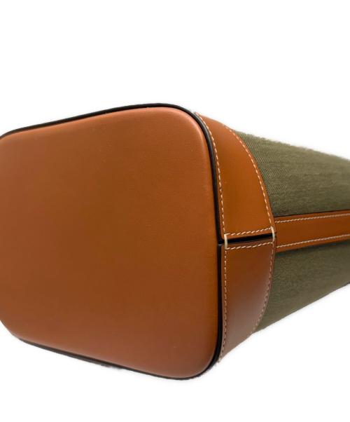 CELINE（セリーヌ）CELINE (セリーヌ) キュイル スモール バケット トリオンフ オリーブ サイズ:スモールの古着・服飾アイテム