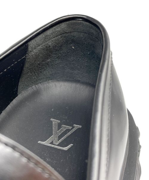 LOUIS VUITTON（ルイ ヴィトン）LOUIS VUITTON (ルイ ヴィトン) LV バロック・ライン ローファー ブラック サイズ:6 1/2の古着・服飾アイテム