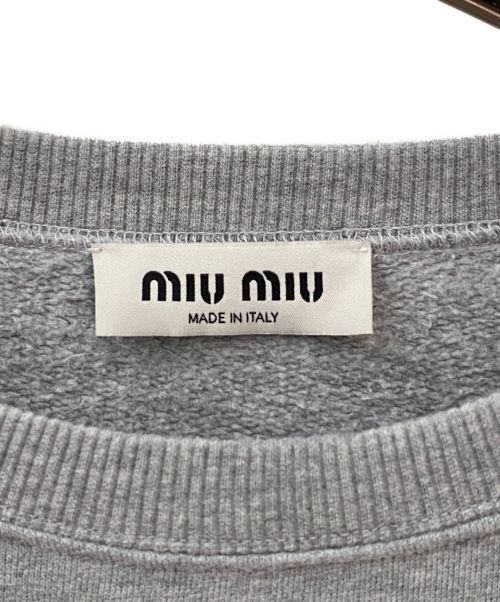 MIU MIU（ミュウミュウ）MIU MIU (ミュウミュウ) ロゴスウェット グレー サイズ:Mの古着・服飾アイテム