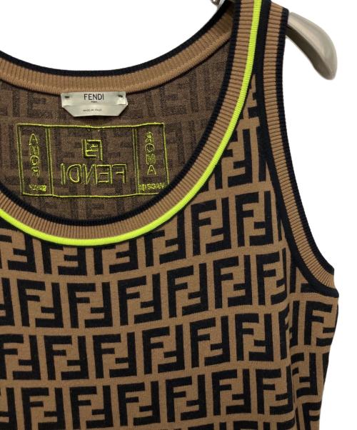 FENDI（フェンディ）FENDI (フェンディ) ノースリーブズッカ柄ワンピース ブラウン サイズ:42の古着・服飾アイテム
