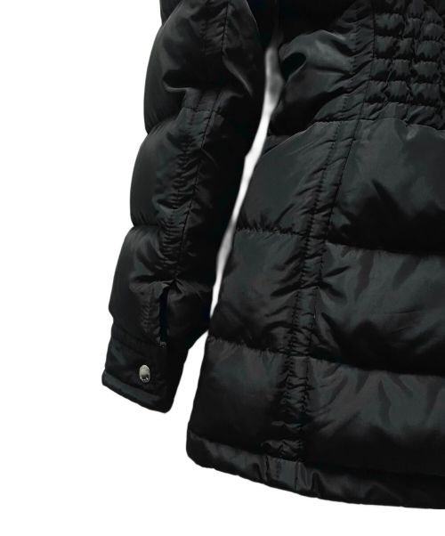 PRADA（プラダ）PRADA (プラダ) ファー付ダウンジャケット ブラック サイズ:42の古着・服飾アイテム