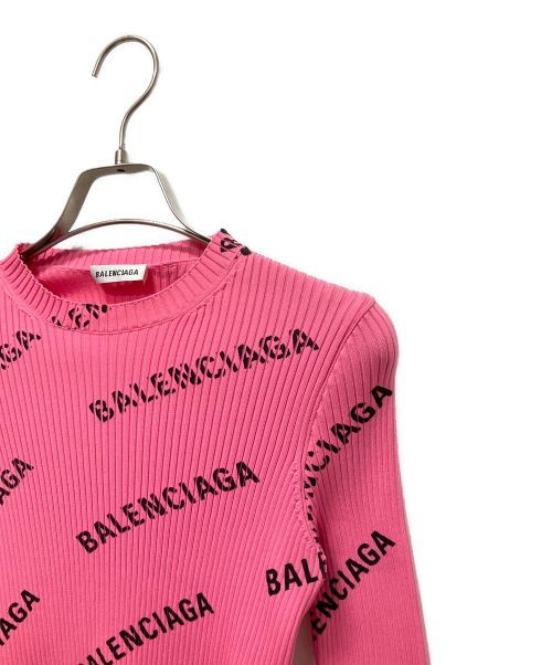 BALENCIAGA（バレンシアガ）BALENCIAGA (バレンシアガ) オールオーバオロゴリブニット ショッキングピンク サイズ:XSの古着・服飾アイテム