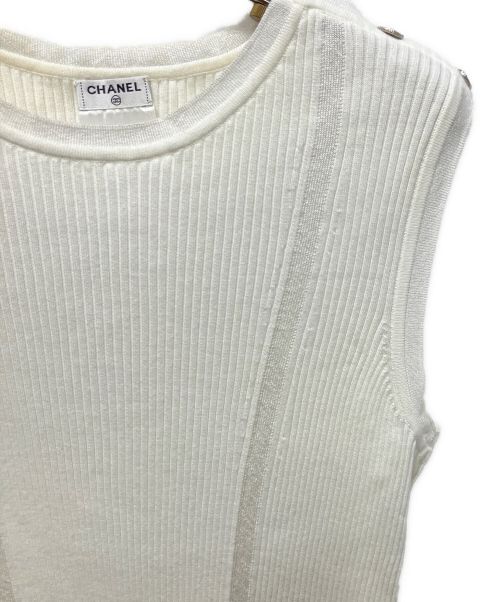 CHANEL（シャネル）CHANEL (シャネル) リブノースリーブニット ホワイト サイズ:42の古着・服飾アイテム