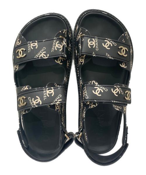 CHANEL（シャネル）CHANEL (シャネル) ココマーク総柄サンダル ブラック サイズ:37の古着・服飾アイテム