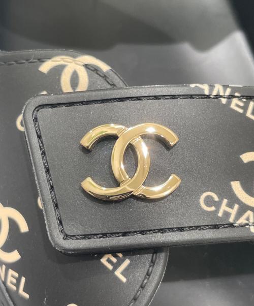 CHANEL（シャネル）CHANEL (シャネル) ココマーク総柄サンダル ブラック サイズ:37の古着・服飾アイテム